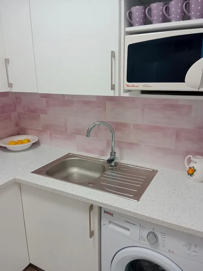 La Casa Blanca Apartment La Pineda Spain